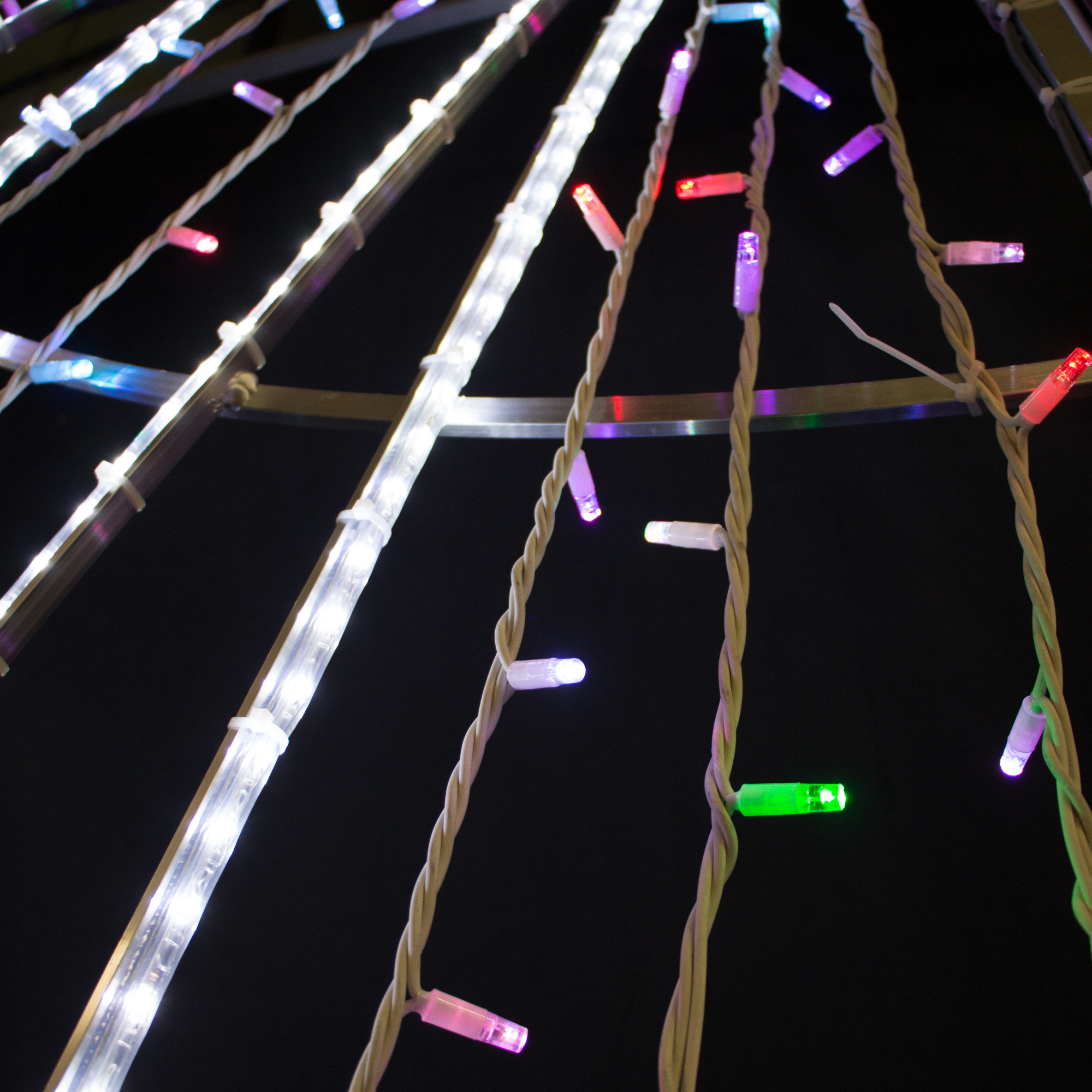 Guirlande confetti L20m - 230V